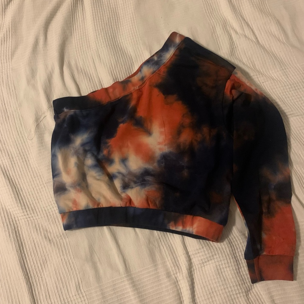 One sleeve crop sweater